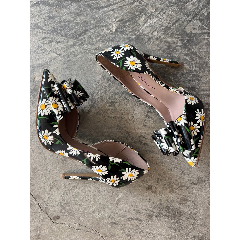 Betsey Johnson Prince-P Daisy Floral Bow D'Orsay Pointed Toe Pumps Black 7M - Picture 3 of 10